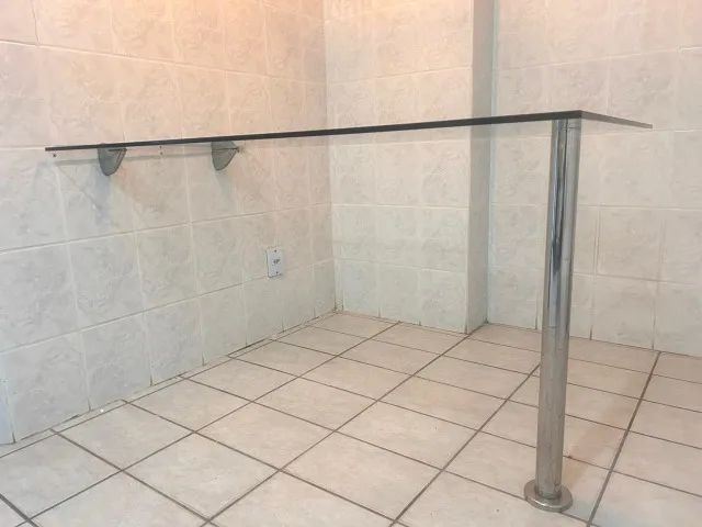 Mesa/Bancada de Vidro Moderna e Suspensa - R$ 250,00 - Foto 4