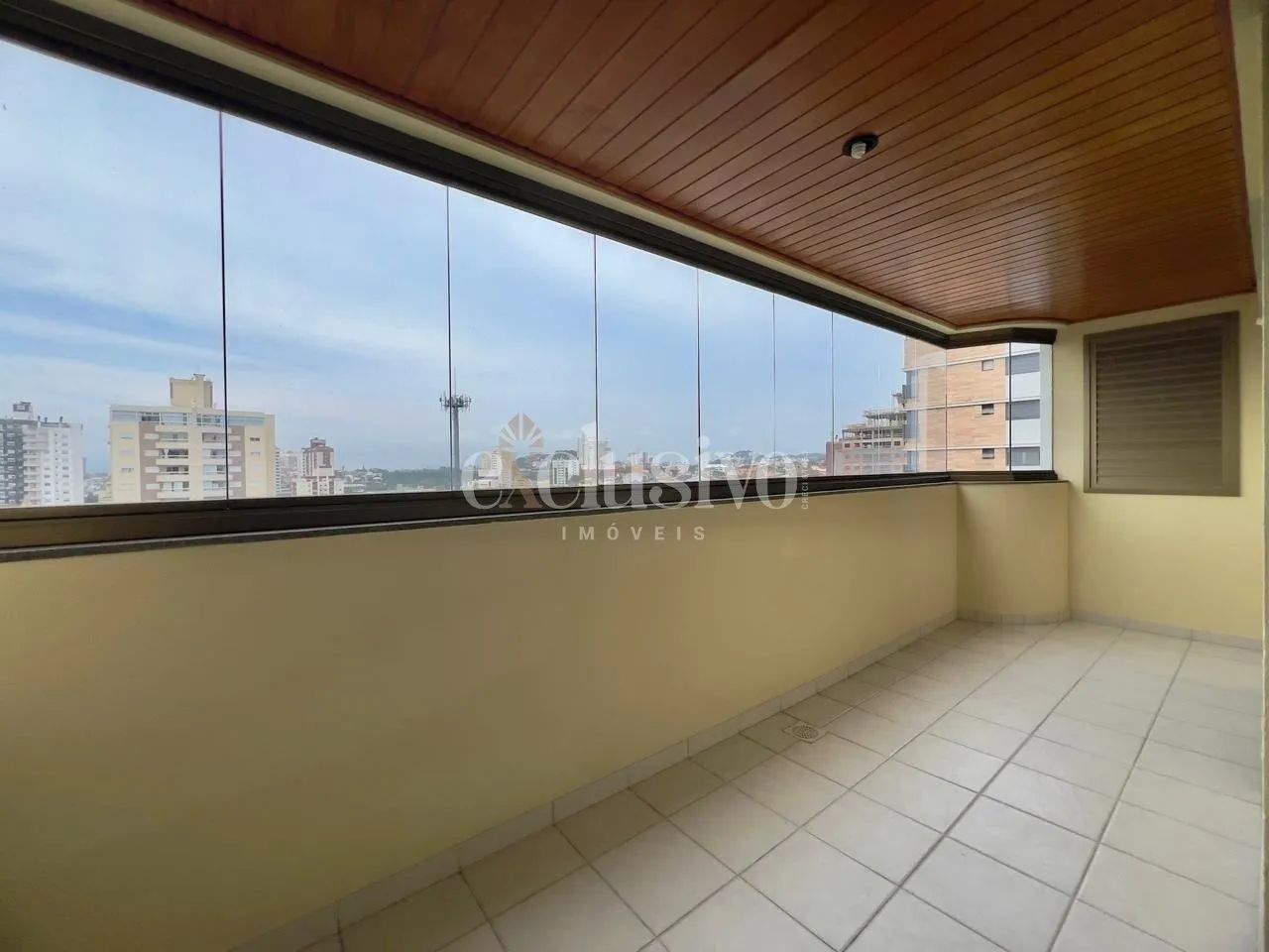 Amplo Apartamento com 4 Dormitórios no Estreito - Foto 4