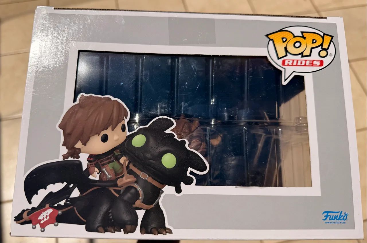 Funko Pop HICCUP WITH TOOTHLESS 123 ( Como treinar seu dragão )  - Foto 5