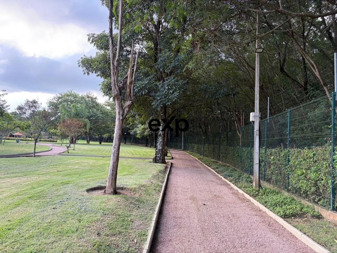 TERRENO CONDOMÍNIO VILA DOS PLÁTANOS 360M² - Foto 2