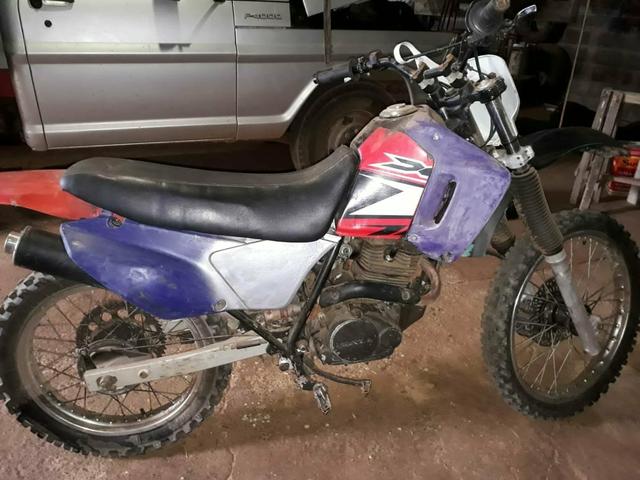 Xr 200 para trilha