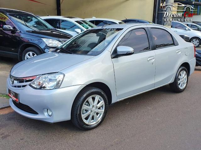 Toyota Etios Sedan 1.5 XLS Flex automático único dono 2017