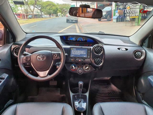 Toyota Etios Sedan 1.5 XLS Flex automático único dono 2017 - Foto 11
