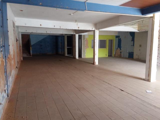 Aluga Loja Comercial ao lado do Cenaza