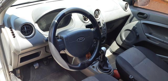 Ford Fiesta - Foto 5