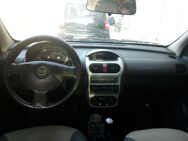 Corsa Premium sedã 1.4 20mil - Foto 9