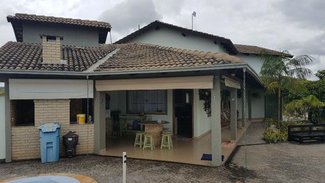 Lindíssima Casa 03 quartos, terreno 2.500 m². Condomínio Real Vile, Corumbá IV - Foto 2