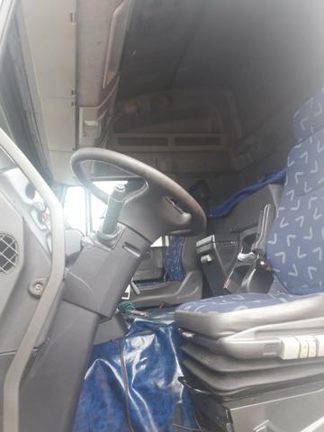 Iveco 740S46T 2011 6x4 automática Teto Alto - Foto 8