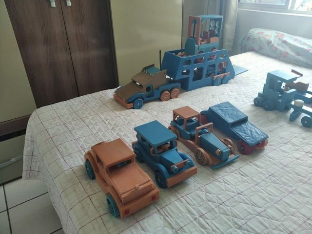 Brinquedos em PVC (CARROS) - Foto 5