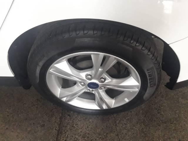 Ford Focus 1.6 hatch 2014/2014 - Foto 4