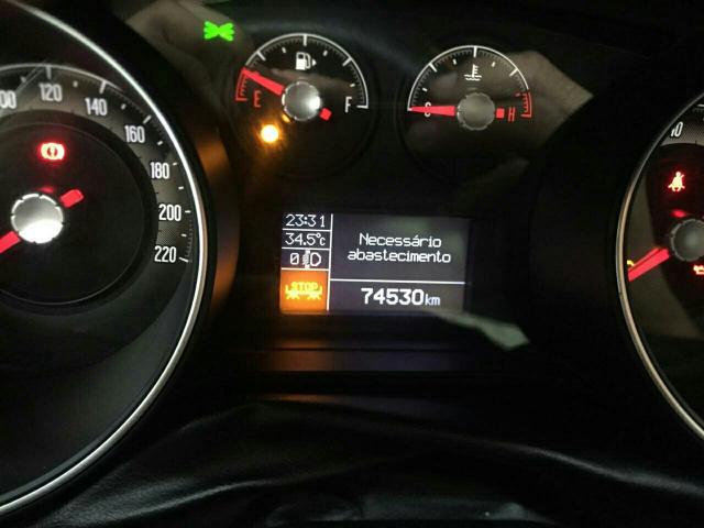 LINEA 2015/2016 1.8 ESSENCE 16V FLEX 4P MANUAL - Foto 5