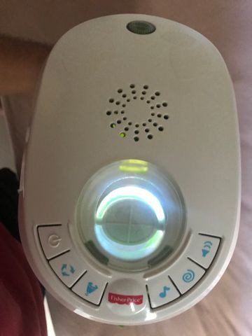 Móbile Amigos da Floresta com Projetor - Fisher Price usado pouquíssimas vezes - Foto 4