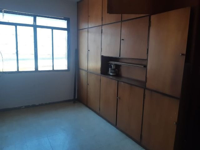 Casa - 4 quartos, setor dos funcionários, ótima oportunidade - Foto 6