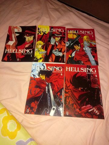 Mangá Hellsing do volume 1 ao 5