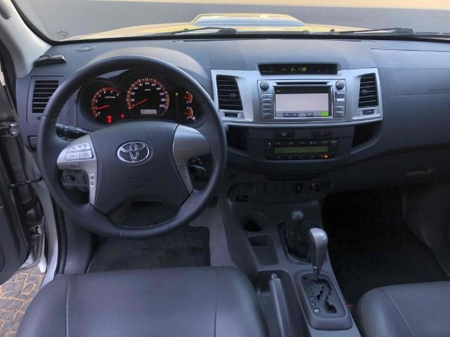 Toyota Hilux Srv Top 3.0 Turbo 4x4 CD Diesel 2013 - Foto 12