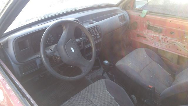 Escort 1990