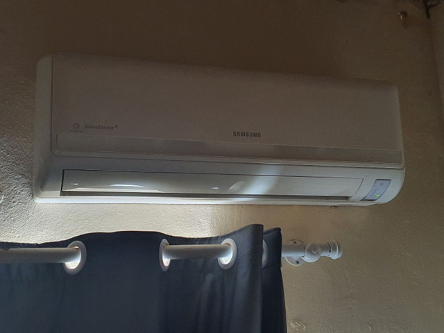 Ar acondicionado usado funcionando perfeitamente
