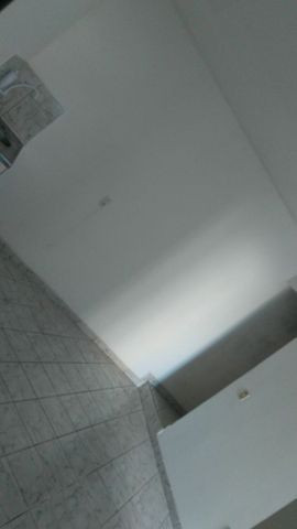 Alugo: 550,00 / Não tem garagem - Foto 2