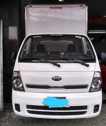 KIA BONGO 2013