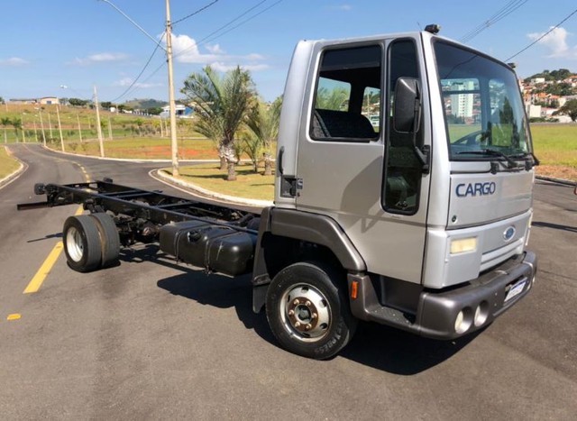 VENDO FORD CARGO