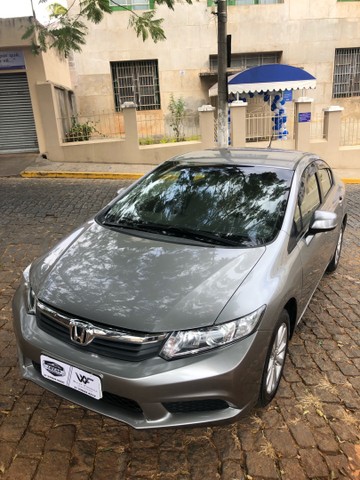 HONDA CIVIC LXS 2012