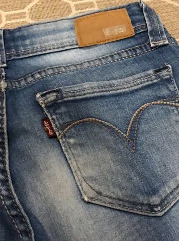 Calça Levi's feminina - tamanho 36 - Foto 3