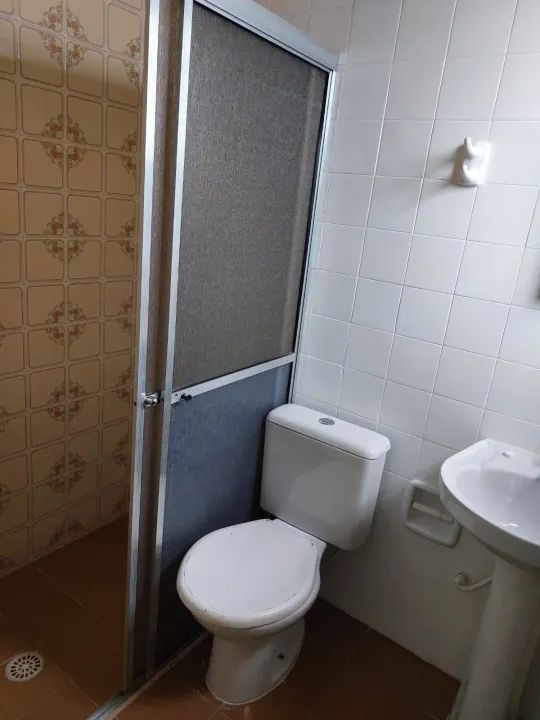Casa para aluguel possui 118 m², com 3 dormitórios, sendo 1 suíte no Jardim Maringá - Foto 10