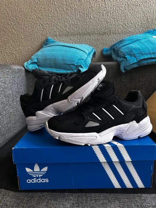 Tênis Adidas falcon Originals 36 