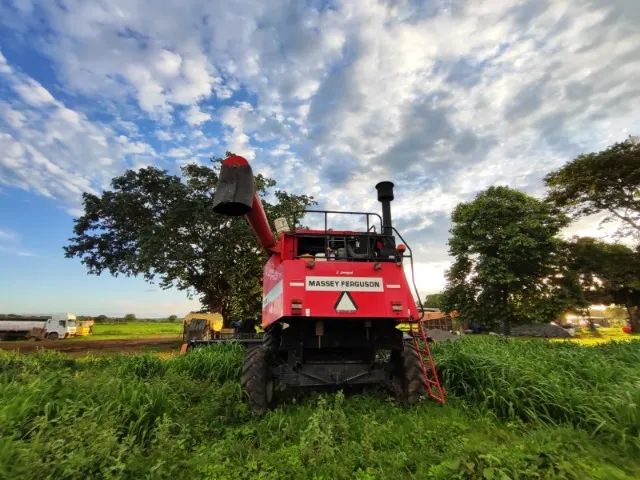 Colheitadeira Massey Ferguson 9690 - Foto 2