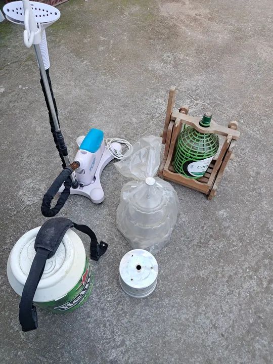 Lote com vários produtos no precinho.