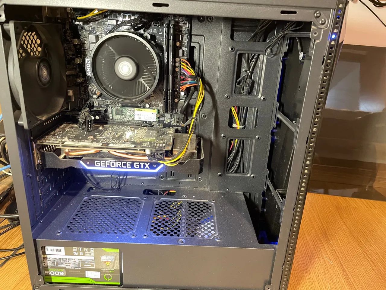 PC Gamer - GTX 1660 Super - Ryzen 5 6 núcleos - 16gb RAM - Foto 2