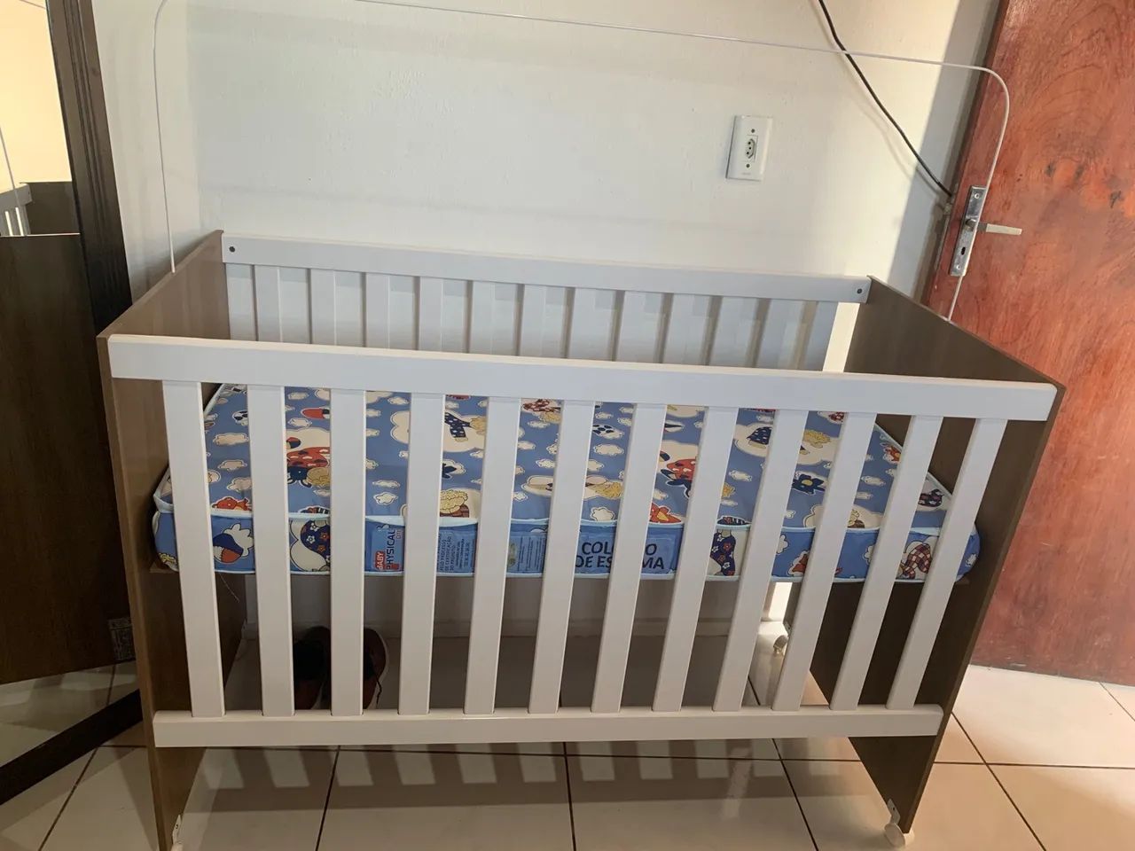 Berço de mdf branco