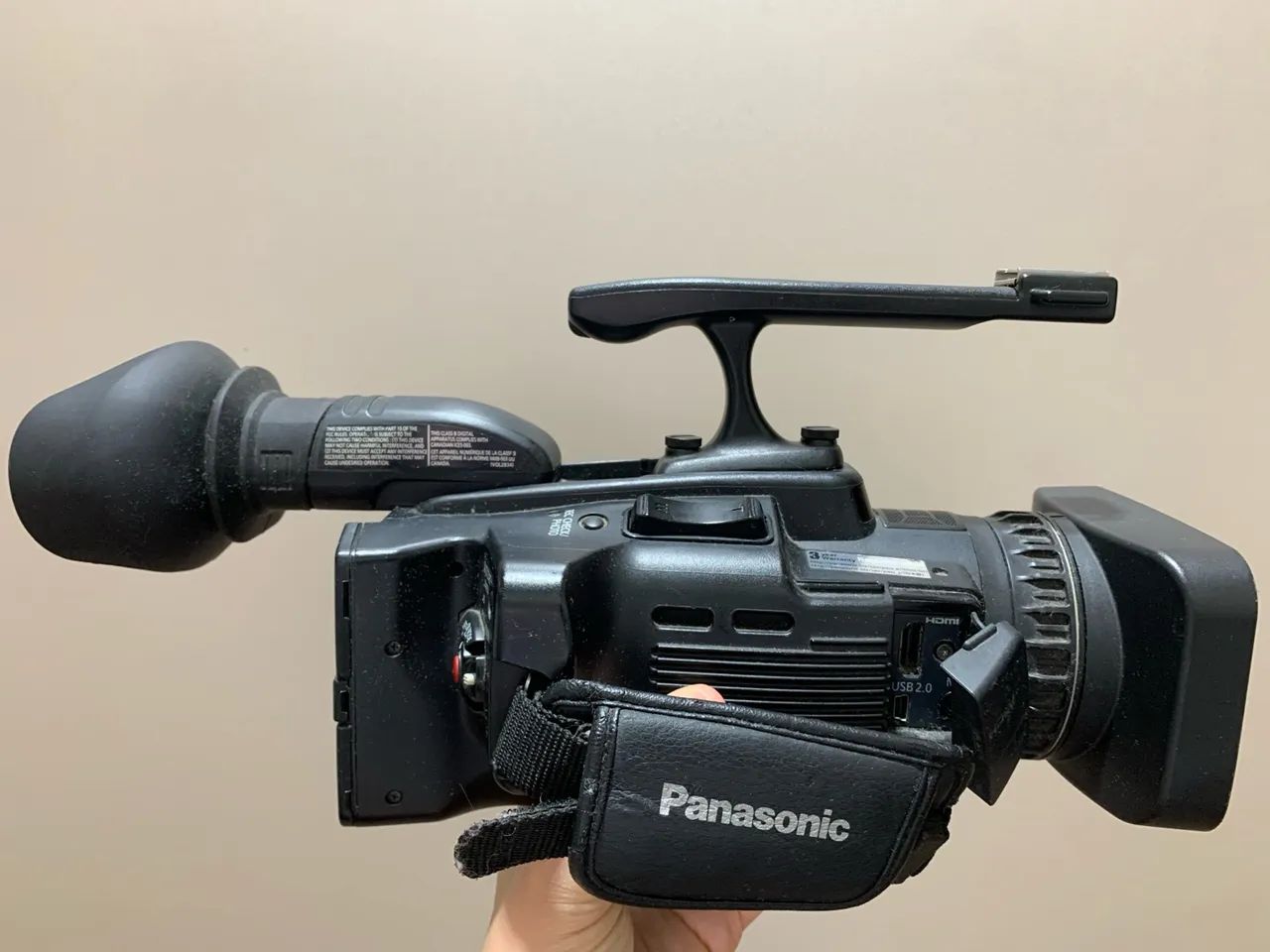 Filmadora Panasonic AG-HMC40 AVCam HD Sensor - Foto 2