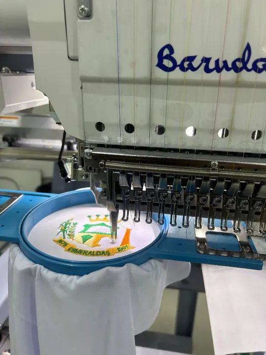 Máquina de bordar Barudan 