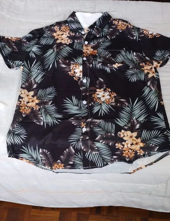 Camisa estampada havaiana em viscose - Foto 3