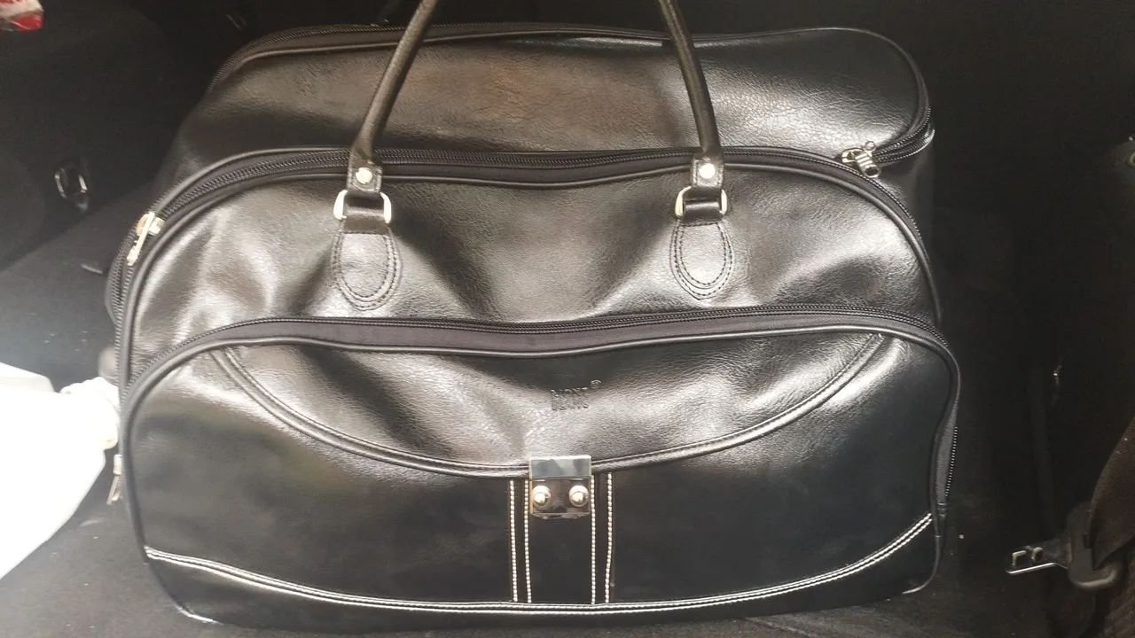 Mala de Viagem Preta Mont blanc - Ótima para suas viagens!