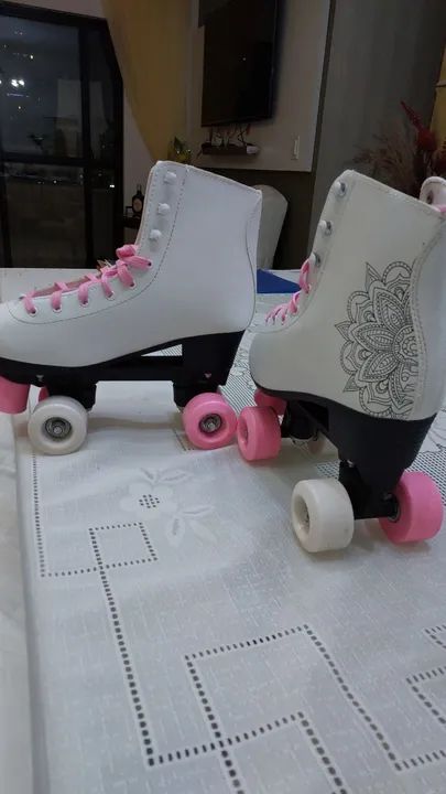 Patinetes branco.