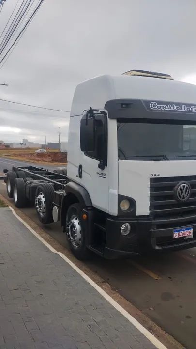 Vende se 24.280 4 eixo ano 2013 único dono  - Foto 5