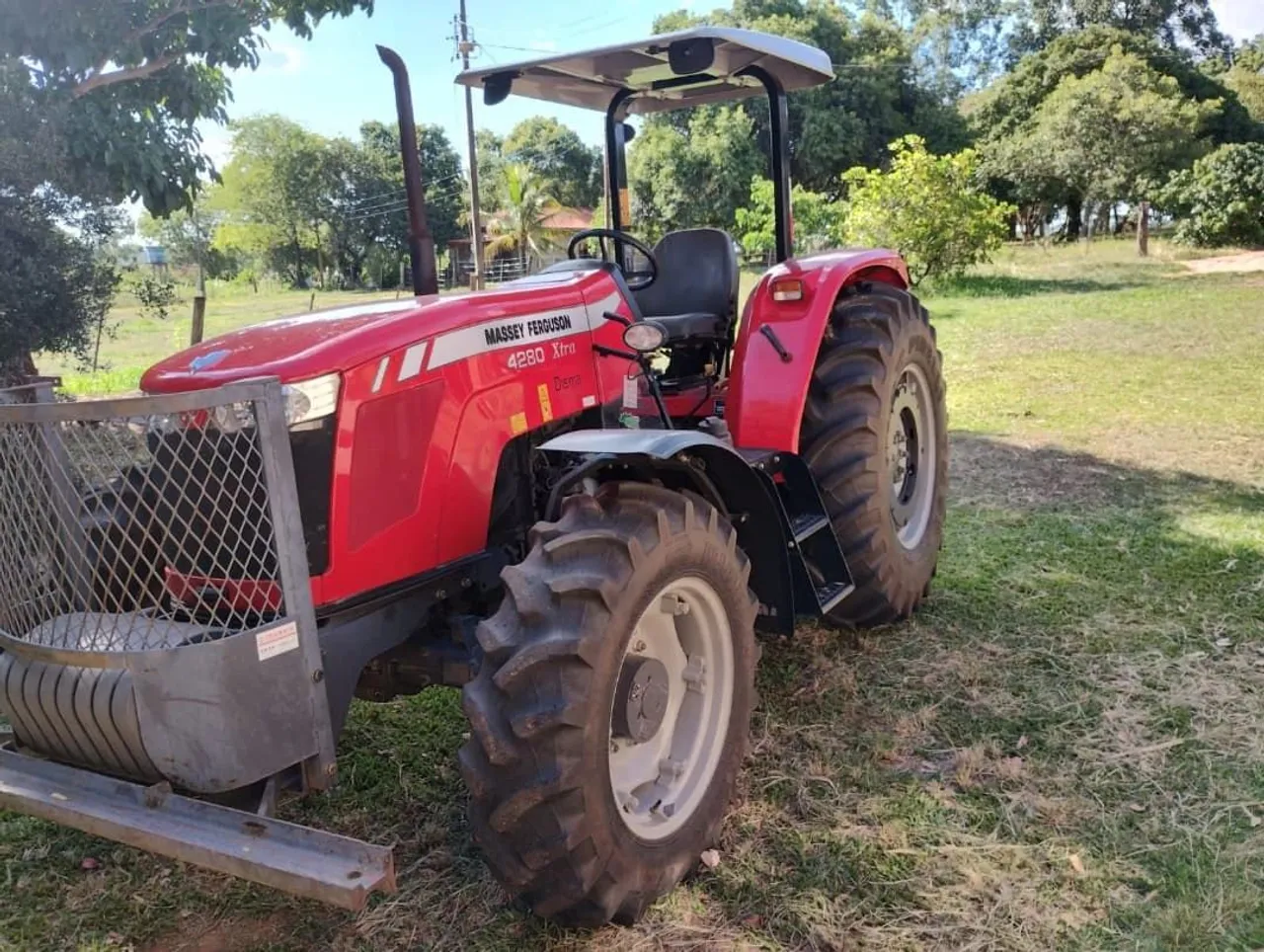 Trator Massey Ferguson 4280 - Entrada + Parcelas