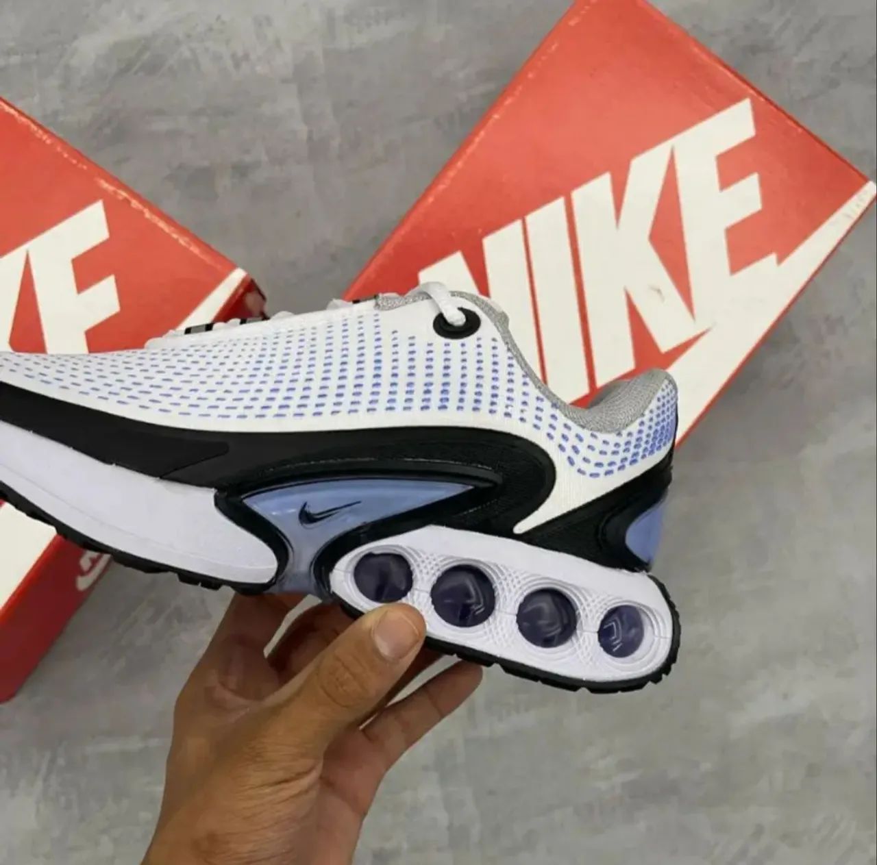 Tenis Nike DN  - Foto 2