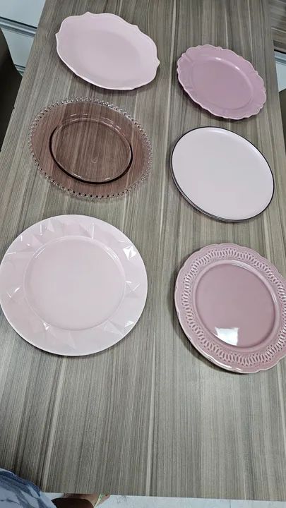 Jogo de pratos de cerâmica - 6 peças