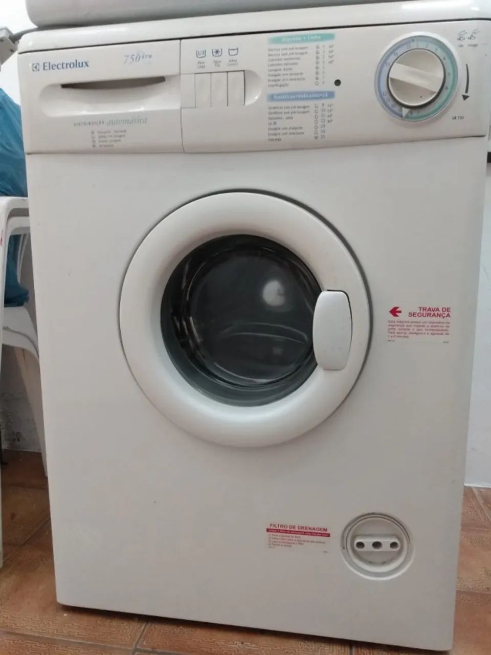 Lavadora de roupa Eletrolux 6kg abertura frontal