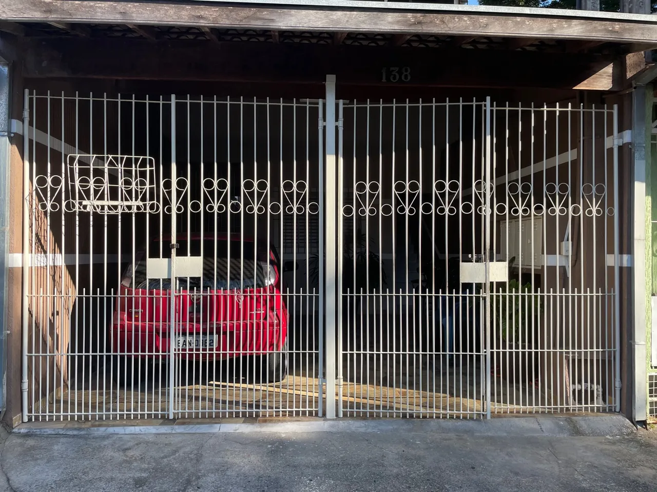 Portão de Ferro Branco para Garagem