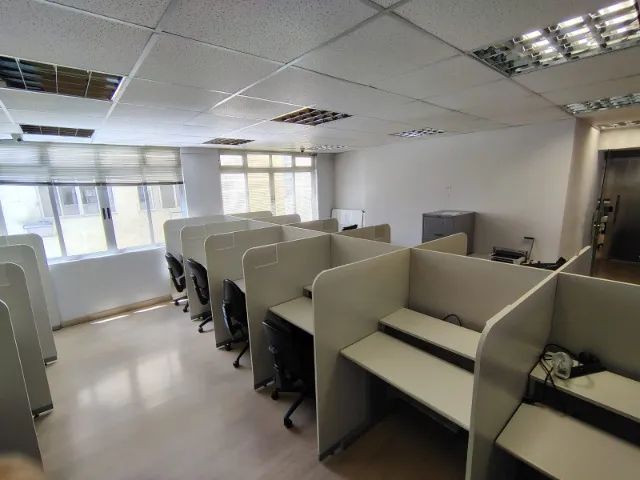 50 mesas (baias) para Call Centers. R$180,00 cada. Regulagem de altura NR17, conecção de i