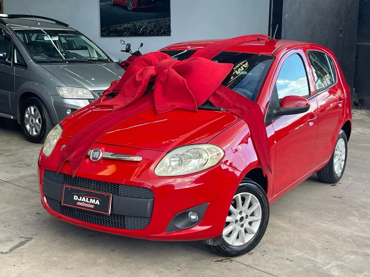 FIAT PALIO 1.0 ATRACTIVE 2013 (FINANCIO COM 7.000 de entrada)