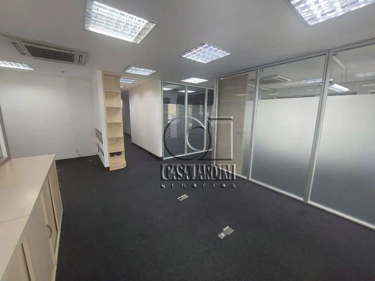 Sala para alugar, 96 m² por R$ 8.433,12/mês - Edificio Monte Carlo Trade Center - Barueri/