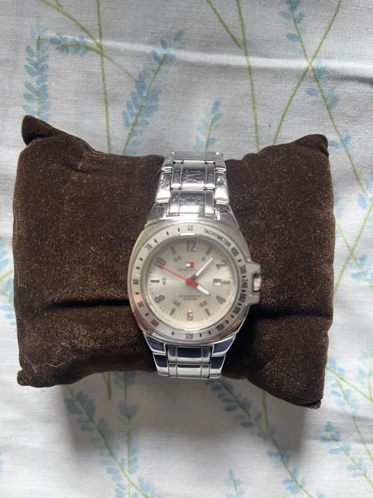 Relógio feminino Tommy Hifilger original