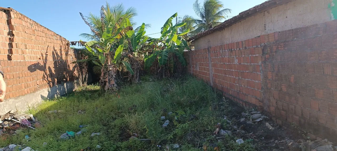 Vende-se terreno em Marcos Moura