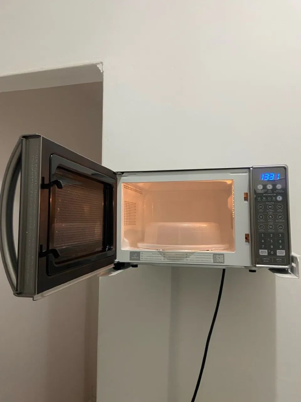 Microondas Electrolux MT30S/127V NOVO - Foto 4