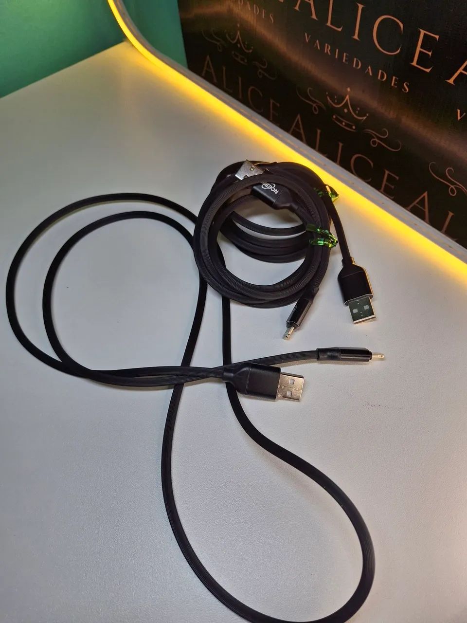 Cabo de iPhone USB  - Foto 2